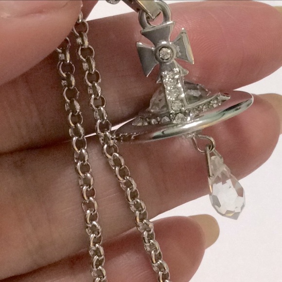 Sold out silver crystal pendant necklace - Picture 4 of 8